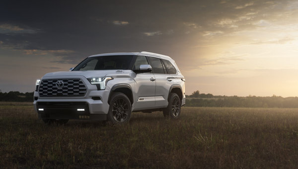 2025 Sequoia Hybrid Cargo Space: Built for Cottage Trips