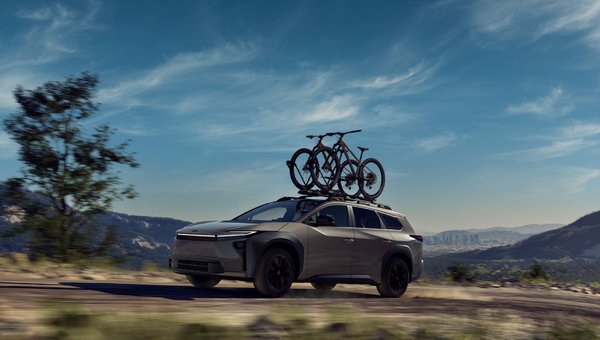 Comparatif Toyota bZ et bZ Woodland 2026 : lequel choisir à Gatineau ?