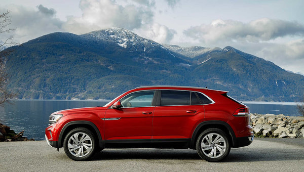 Three Ways the new Volkswagen Atlas Cross Gets Through Winter