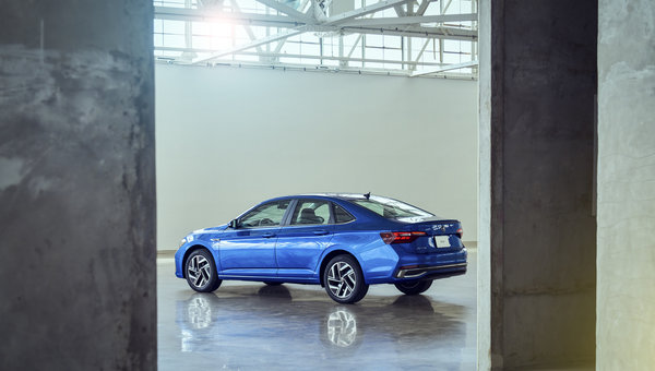 The 2022 Volkswagen Jetta gets more power, but it also gets better fuel economy