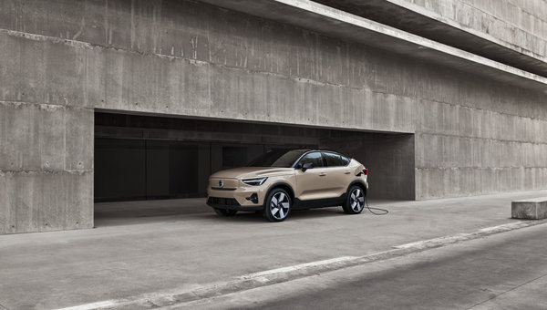 Questions to Ask Yourself If You're Considering the 2025 Volvo EC40 for City Commuting