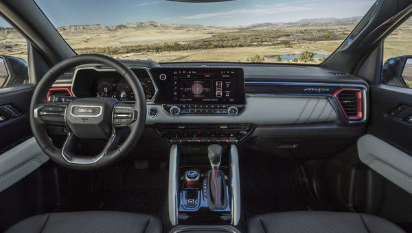 Beyond Capability: Inside the Tech-Forward Cabin of the 2025 GMC Canyon