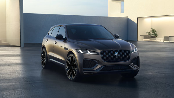 JAGUAR F-PACE NOW WITH SIX-CYLINDER 300 AND 400 SPORT MODELS AND AMAZON ALEXA ACROSS THE RANGE