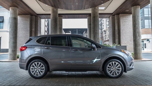 Compact Style and Advanced Features on the 2019 Buick Envision