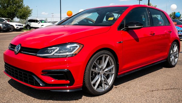 vw golf r hat