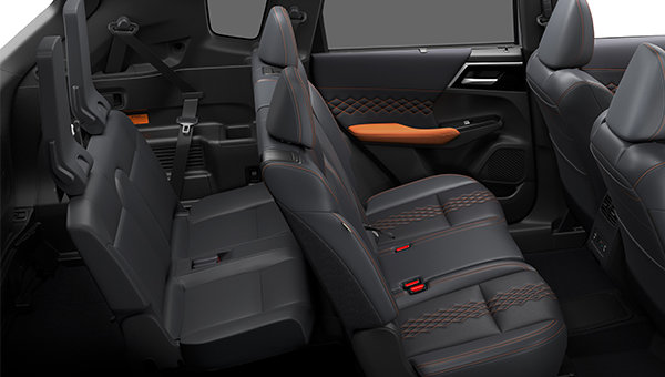 2024 MITSUBISHI Outlander Plug-in Hybrid GT PREMIUM S-AWC - Interior view - 2