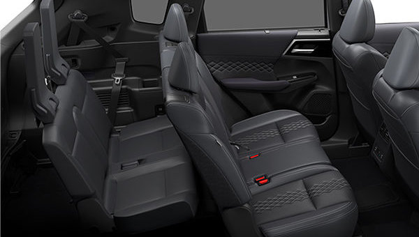 2024 MITSUBISHI Outlander NOIR S-AWC - Interior view - 2