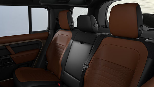 2025 LAND ROVER DEFENDER 110 MHEV OCTA - Interior view - 2