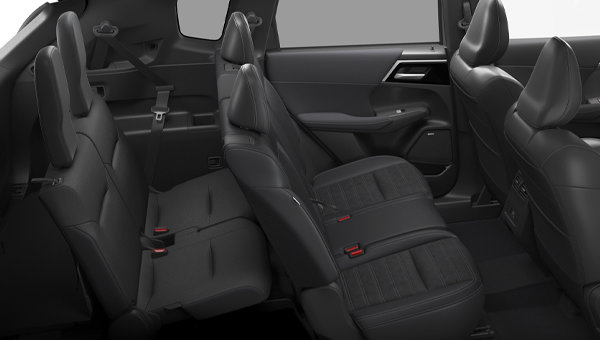 2025 Mitsubishi Outlander LE S-AWC-interior-rear