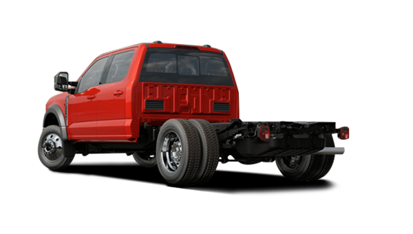 2026 FORD Super Duty F-550 Chassis Cab LARIAT - Exterior view - 3