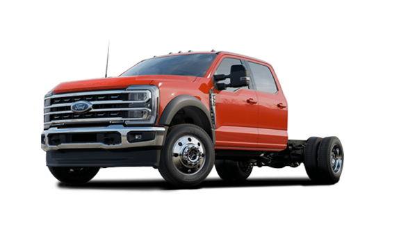 2026 FORD Super Duty F-550 Chassis Cab LARIAT - Exterior view - 1