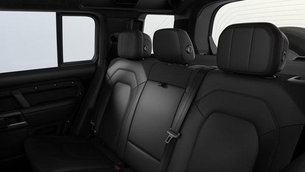 2026 LAND ROVER Defender 110 V8 - Interior view - 2