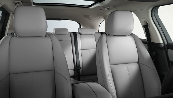 2026 Land Rover Range Rover Velar Dynamic SE-interior-front