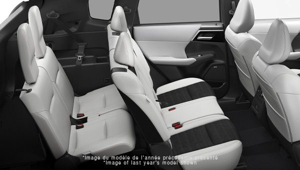 2026 MITSUBISHI Outlander LE S-AWC - Interior view - 2