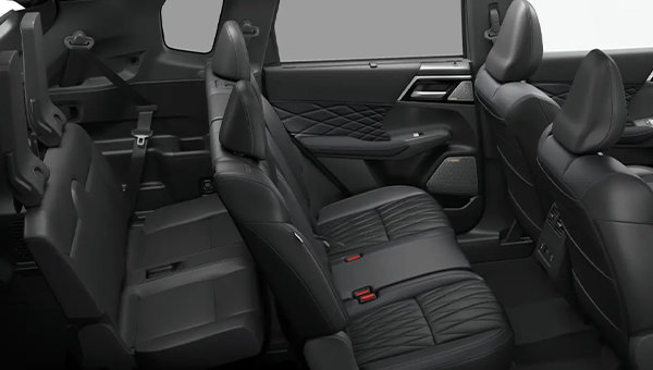 2026 MITSUBISHI Outlander NOIR S-AWC - Interior view - 2