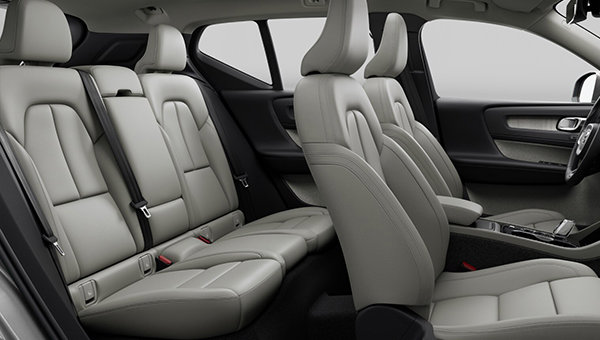 VOLVO XC40 Ultra Sombre 2026 - Vue intérieure - 2