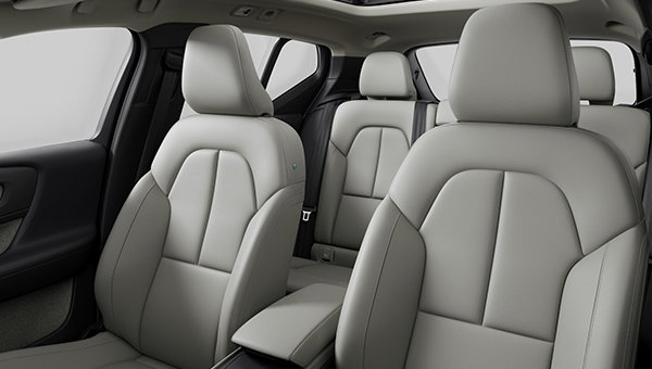 VOLVO XC40 Ultra Sombre 2026 - Vue intérieure - 1