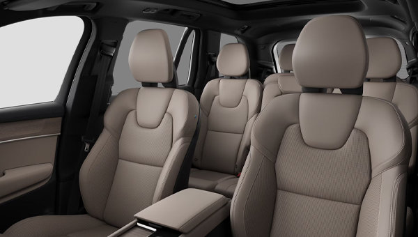 2026 Volvo XC90 Plug-in hybrid Ultra 7-Seater (Dark Theme)-interior-rear