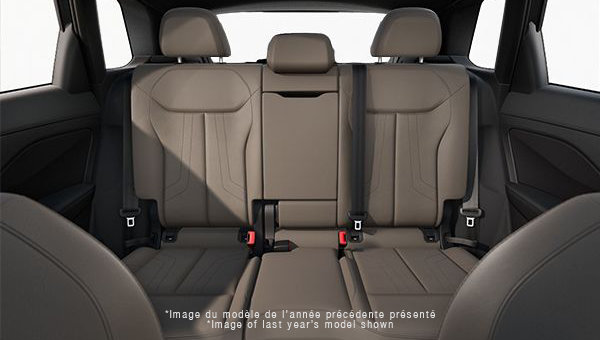 2027 AUDI Q3 Progressiv TFSI quattro - Interior view - 2