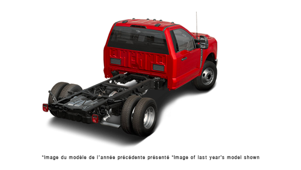 2027 FORD Super Duty F-350 DRW Chassis Cab XLT - Exterior view - 3