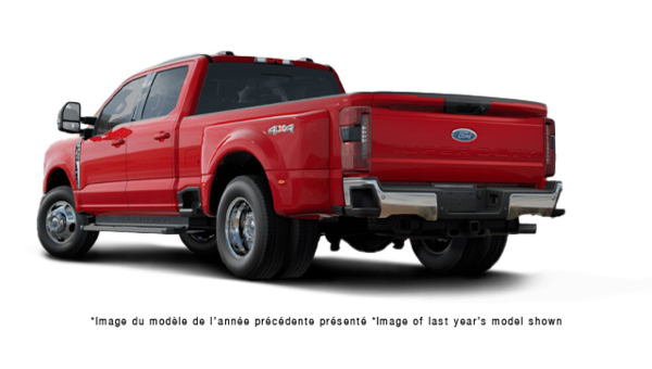 2027 FORD F-350 DRW LARIAT - Exterior view - 3