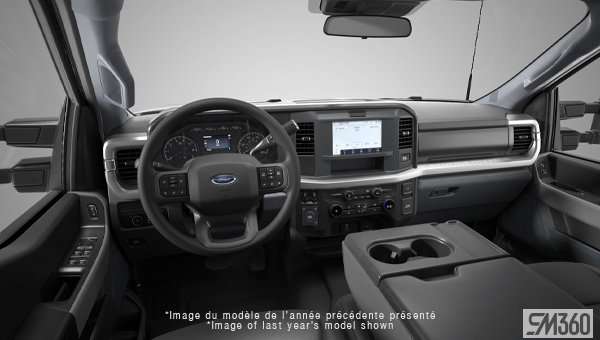 2027 FORD F-350 DRW XLT - Interior view - 3