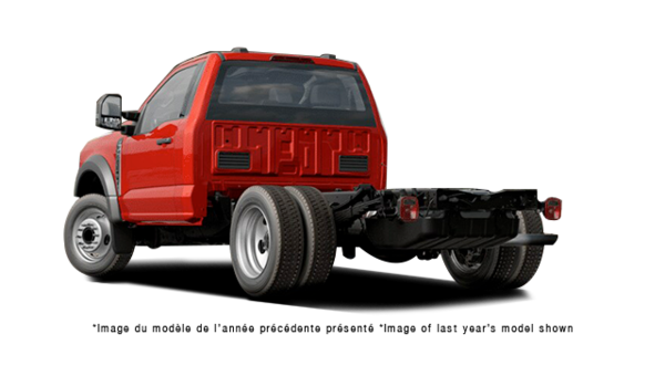2027 FORD Super Duty F-600  Chassis Cab XLT - Exterior view - 3