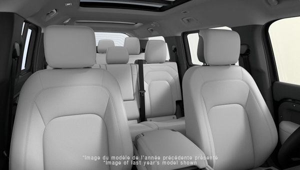 LAND ROVER Defender 130 Hybride léger X-Dynamic SE 2027 - Vue intérieure - 1