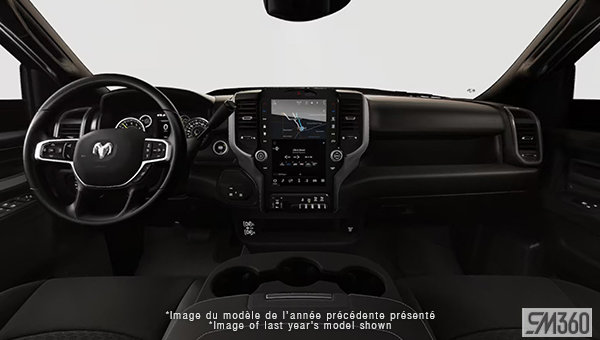 2027 RAM 2500 BLACK EXPRESS - Interior view - 3