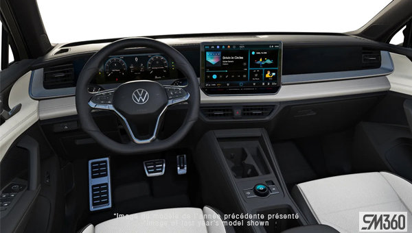 <span>2027 volkswagen</span> Tiguan Comfortline R-Line Black Edition 4MOTION - Interior view - 3