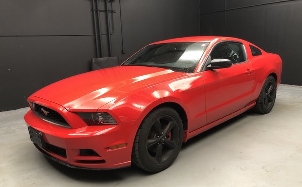 2014 Ford Mustang V6 MANUAL  SELLING AS IS  2 SETS WHEELS & TIRES