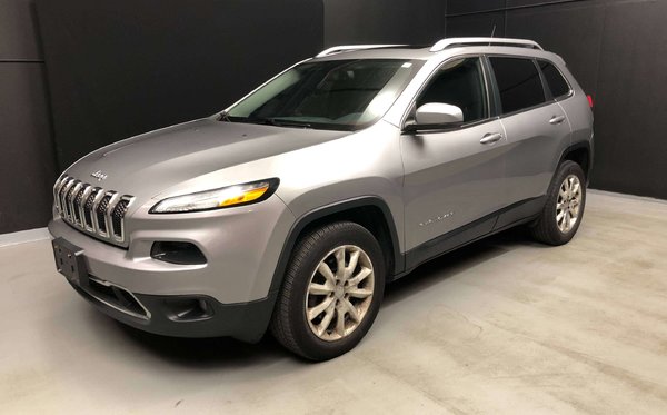 2015 Jeep Cherokee LIMITED 4X4 - Selling AS IS, AS TRADED...