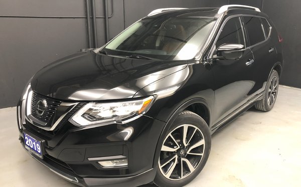 2019 Nissan Rogue SL / Includes Winter Tires on wheels