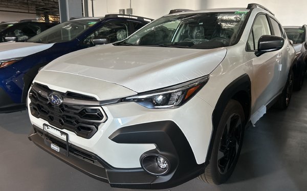 2025 Subaru Crosstrek Limited AWD / APPLE CARPLAY/ LEATHER / SUNROOF
