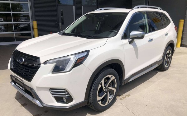 2022 Subaru Forester PREMIER Just arrived...