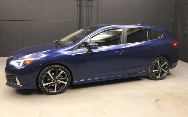 2022 Subaru Impreza SPORT-TECH > Automatic / Sunroof / CarPlay