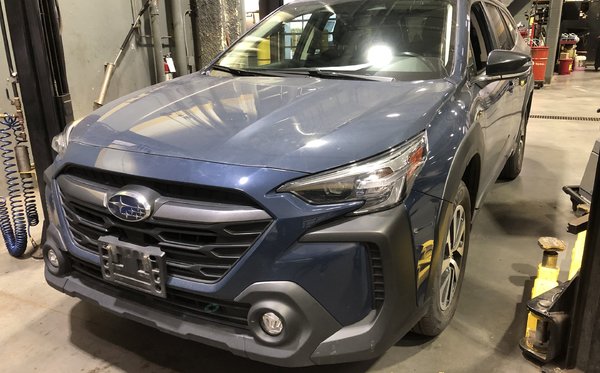 2023 Subaru Outback TOURING