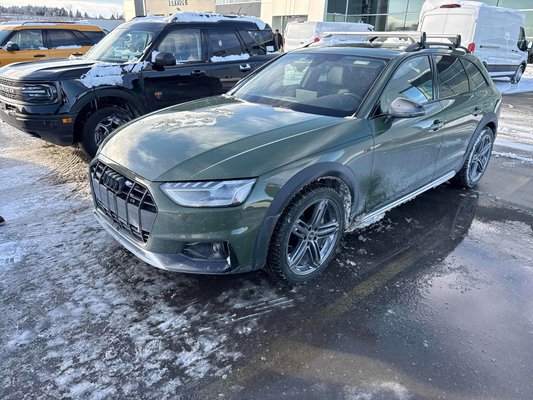 Audi A4 allroad Progressiv Quattro Toit ouvrant Cuir Navigation 2023