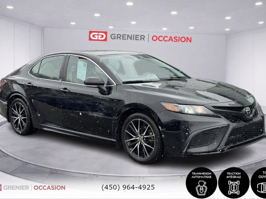 Toyota Camry SE AWD Nightshade 2023