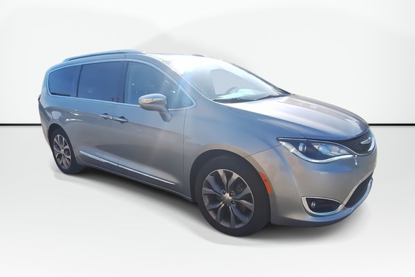 2019 Chrysler Pacifica Limited | DVD | Roof | Nav | Cam | USB