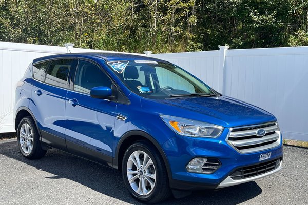 2017 Ford Escape SE | CAM | USB | HtdSeat