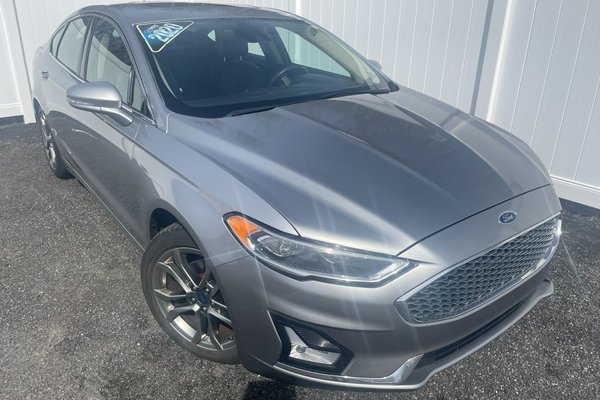 2020 Ford FUSION HYBRID Titanium | Htd / Vented leather | Nav | Sunroof |
