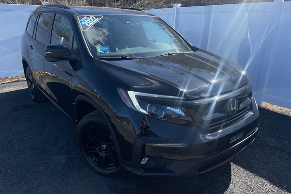 2022 Honda Pilot Trailsport | Leather | Roof | FREE 100K Warranty