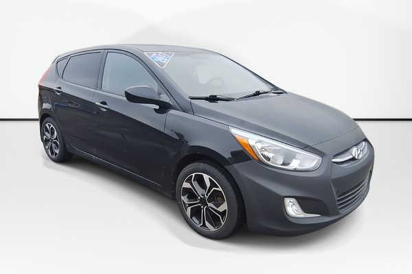 2017 Hyundai ACCENT SE | Roof | USB