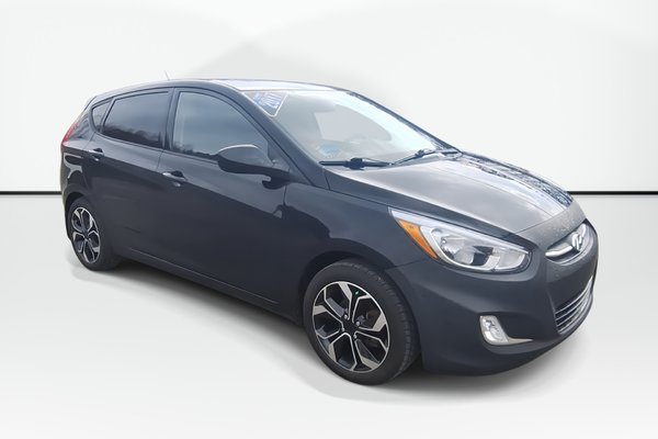 2017 Hyundai ACCENT SE | Roof | USB