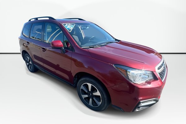 2017 Subaru Forester i Touring w/Tech Pkg | Roof | Cam | USB