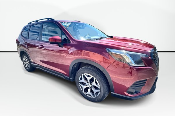 2022 Subaru Forester Touring | Roof | Cam | USB | Warranty to 2027