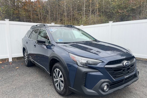 2023 Subaru Outback Touring | Roof | Cam | USB | Warranty to 2028