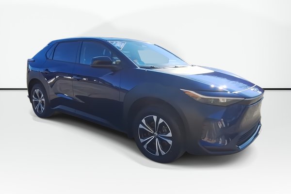 2023 Toyota bZ4X XLE | Roof | Cam | USB | Warranty to 2028