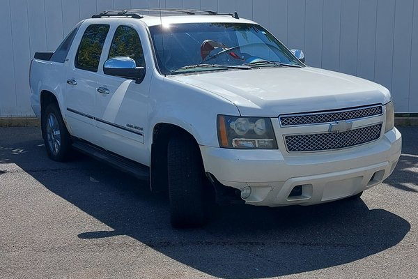 2010 Chevrolet Avalanche LTZ | Leather | HtdSeats |Bluetooth | USB | XM